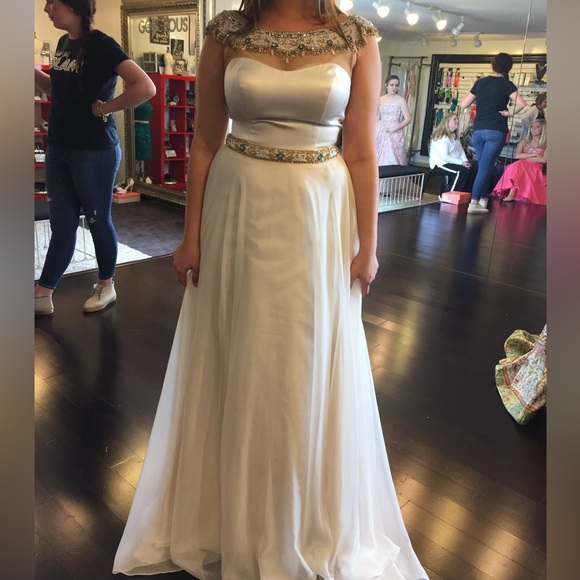 Sherri Hill dress - Picture 3 of 5